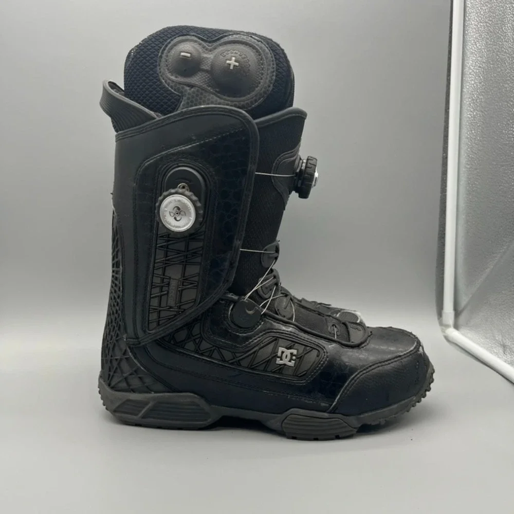 DC Core Allegiance Snowboarding Boots Size 9.5 Mens